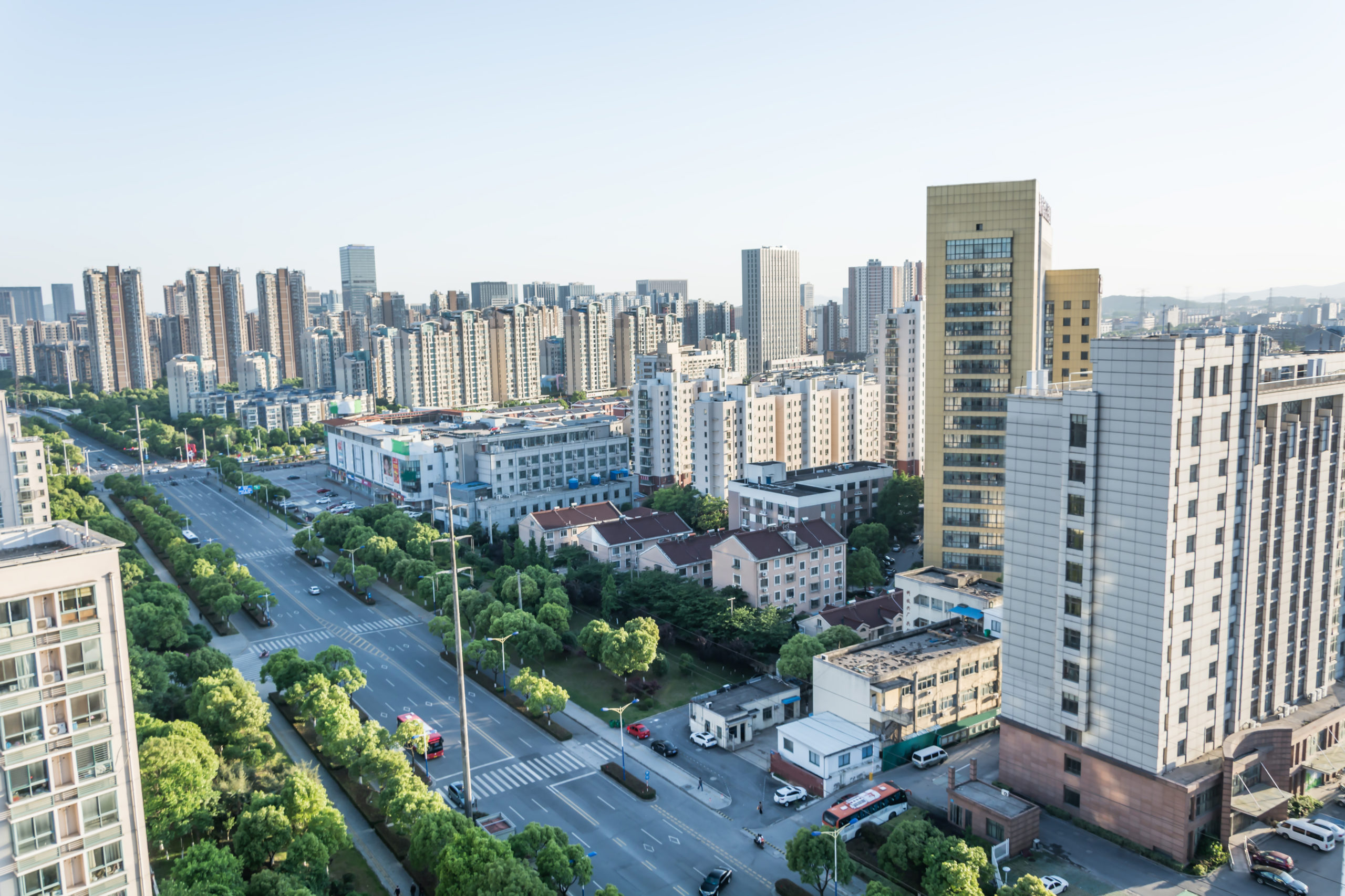 Entenda as distinções e as intersecções entre o Direito Ambiental e o Direito Urbanístico
